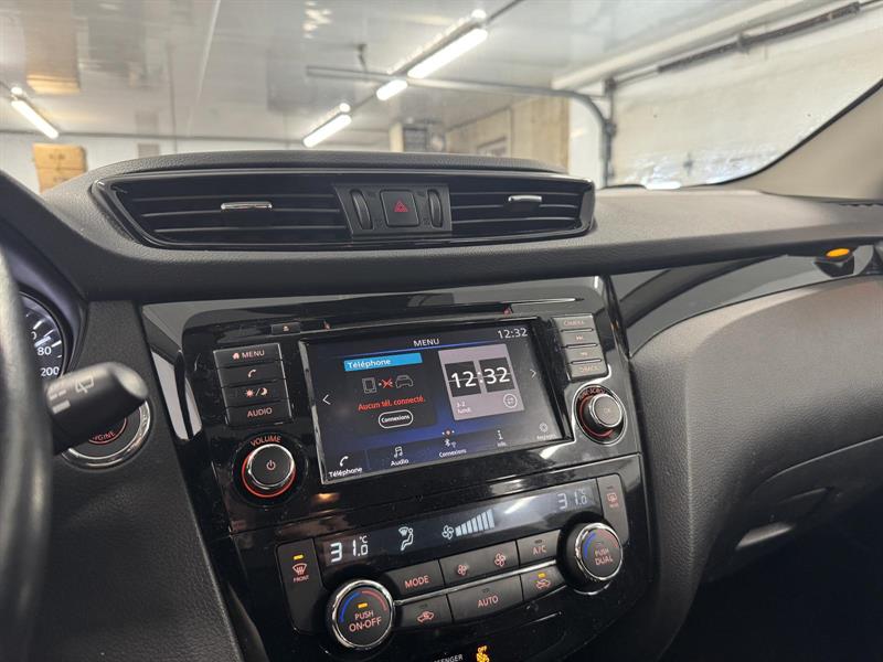 nissan Qashqai 2020 - 17