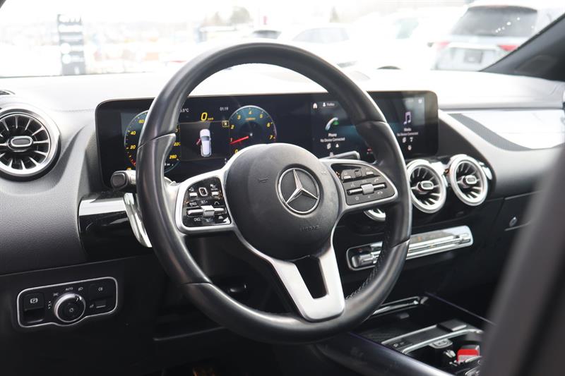mercedes-benz GLA250 2022 - 11