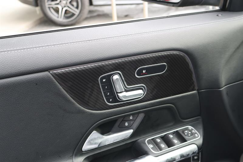 mercedes-benz GLA250 2022 - 12