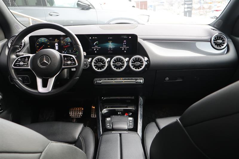 mercedes-benz GLA250 2022 - 15