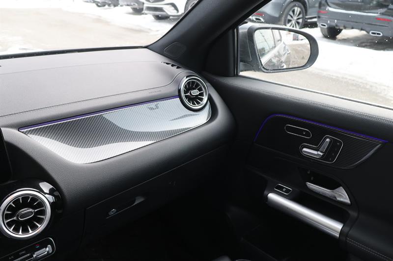 mercedes-benz GLA250 2022 - 17