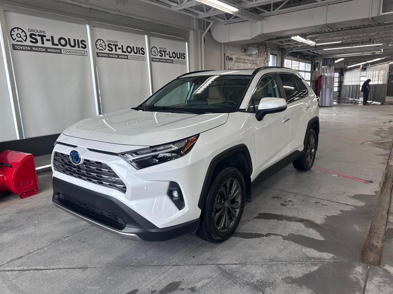 toyota RAV4 2024