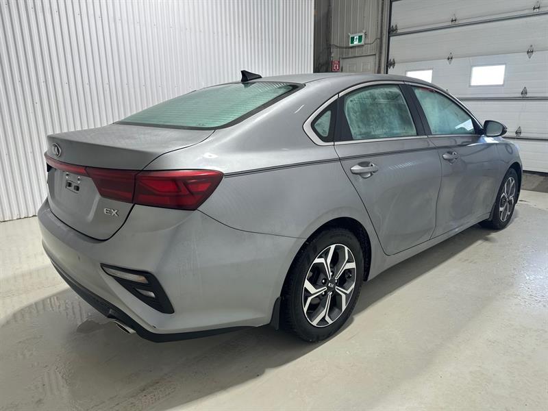 kia Forte 2021 - 7