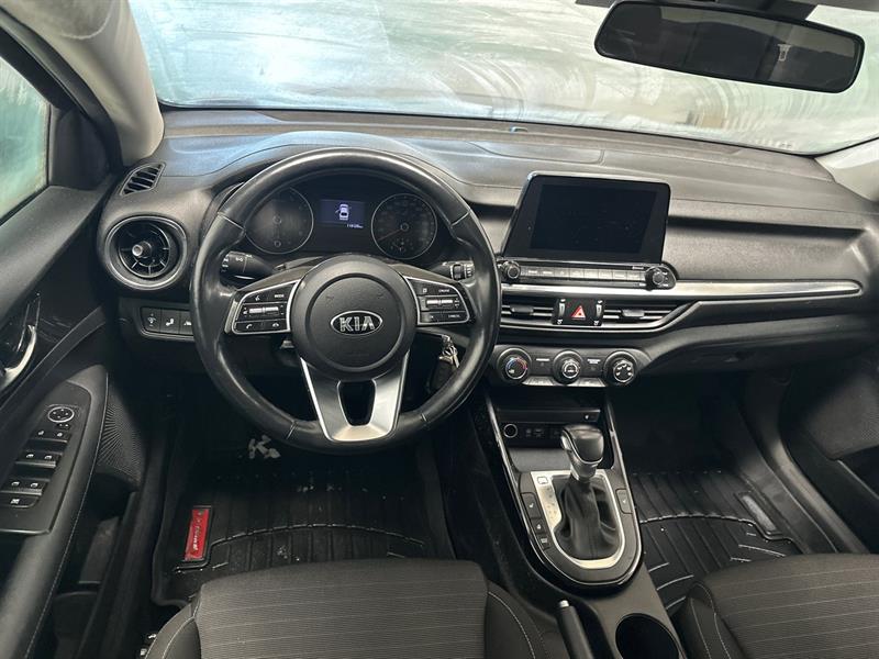 kia Forte 2021 - 20