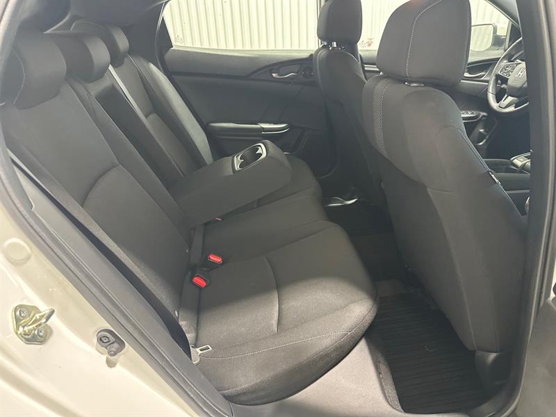 honda Civic Hatchback 2020 - 17
