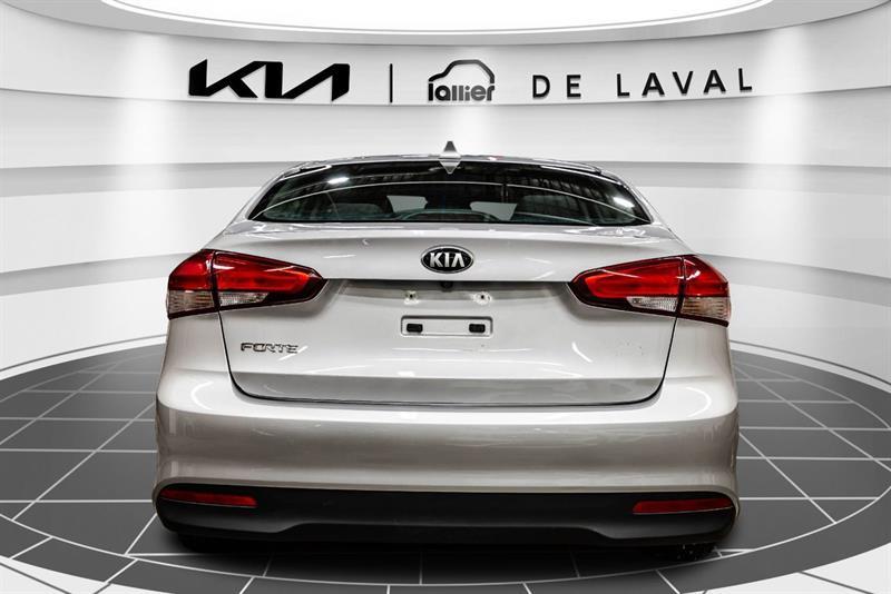 2018 Kia Forte - Image 6