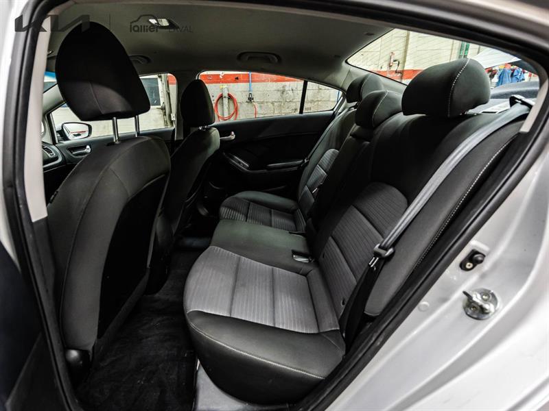 2018 Kia Forte - Image 13