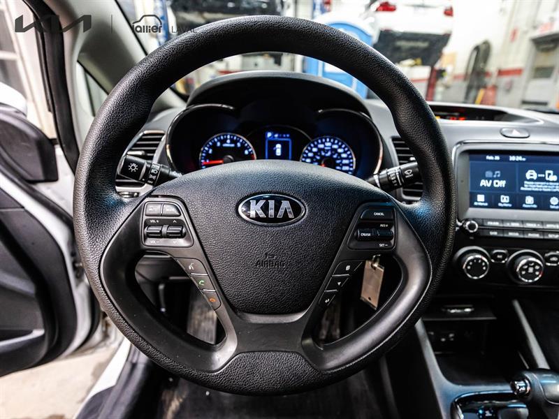 2018 Kia Forte - Image 21