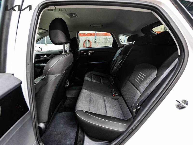 2021 Kia Forte - Image 13