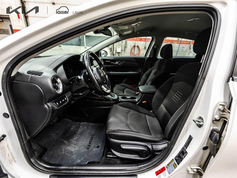 2021 Kia Forte - Image 18