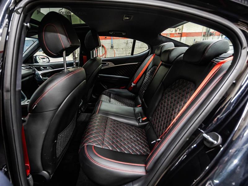 2023 Genesis G70 - Image 14