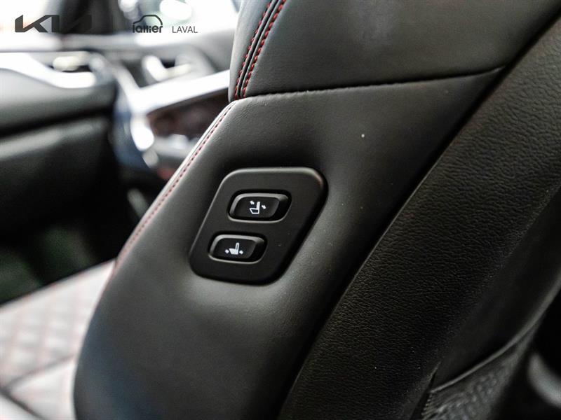 2023 Genesis G70 - Image 15