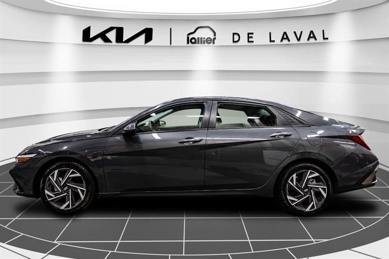 2025 Hyundai Elantra - Image 4