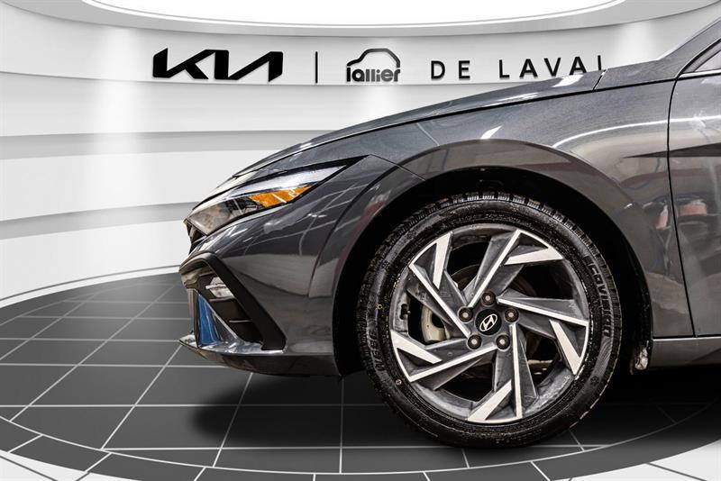 2025 Hyundai Elantra - Image 10