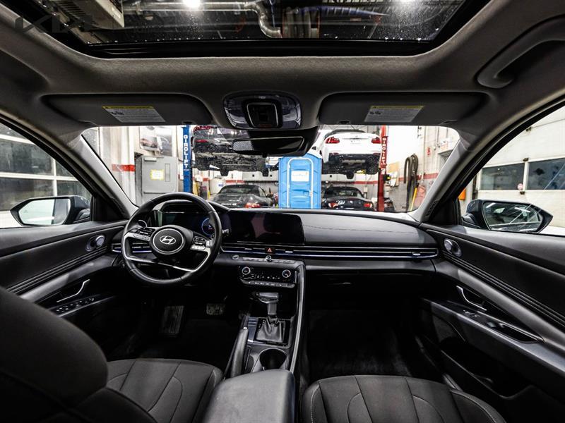 2025 Hyundai Elantra - Image 15