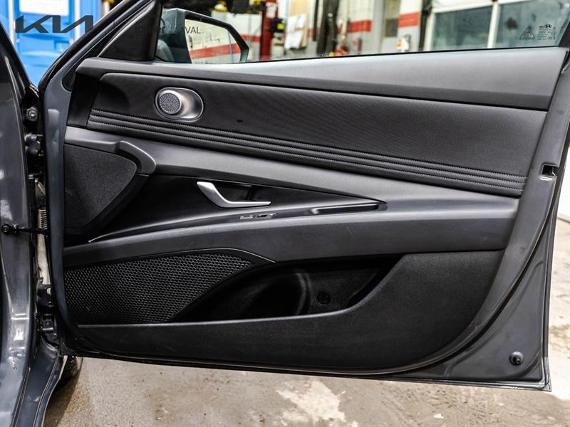 2025 Hyundai Elantra - Image 17