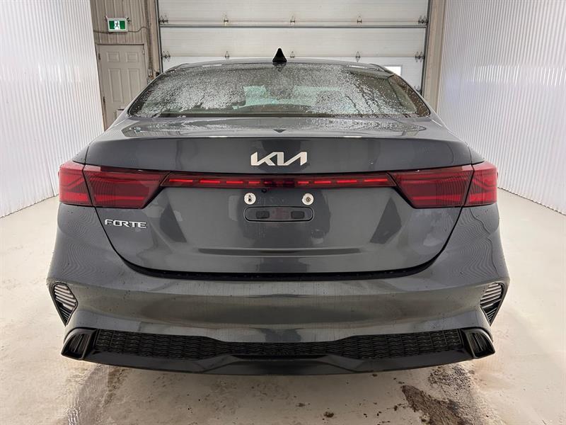 2024 Kia Forte - Image 9
