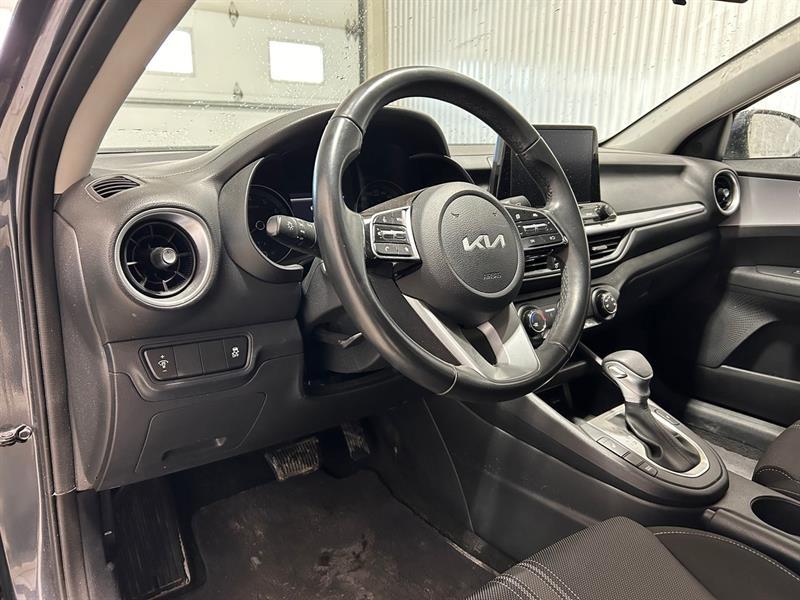 2024 Kia Forte - Image 14