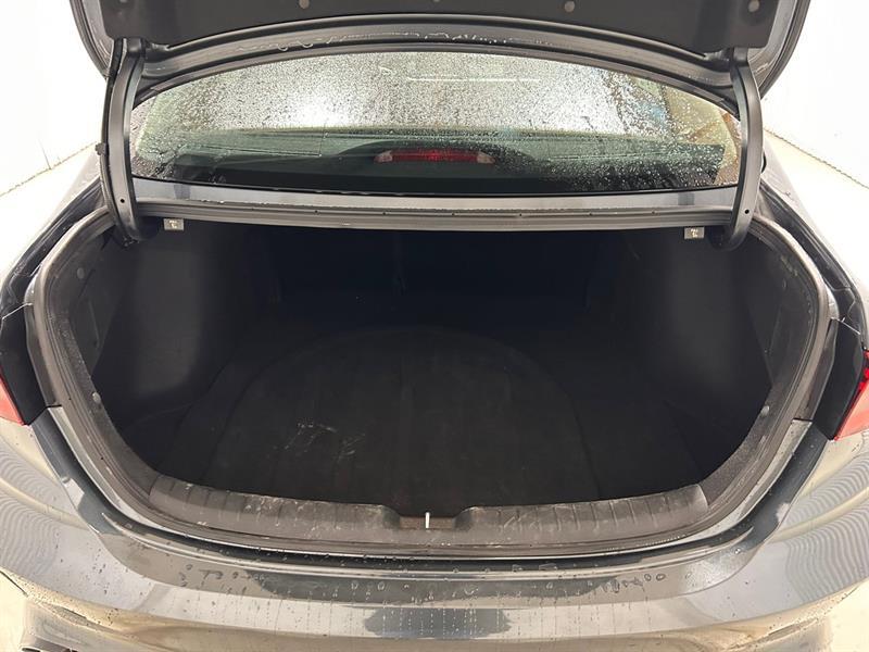 2024 Kia Forte - Image 17