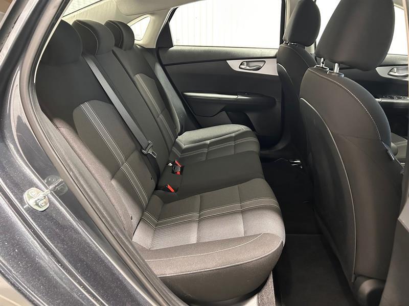 2024 Kia Forte - Image 18