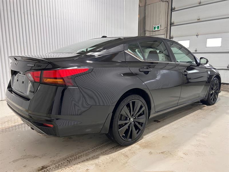 2022 Nissan Altima - Image 5