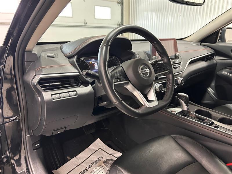 2022 Nissan Altima - Image 11