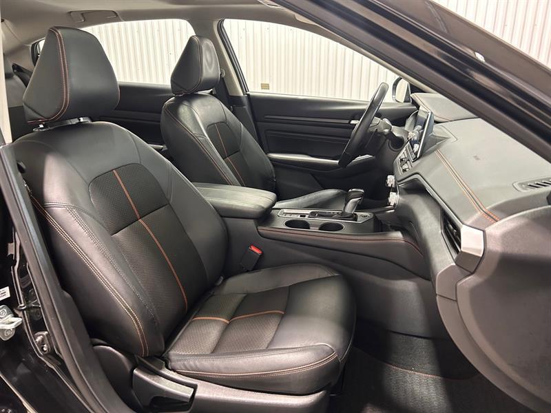 2022 Nissan Altima - Image 20