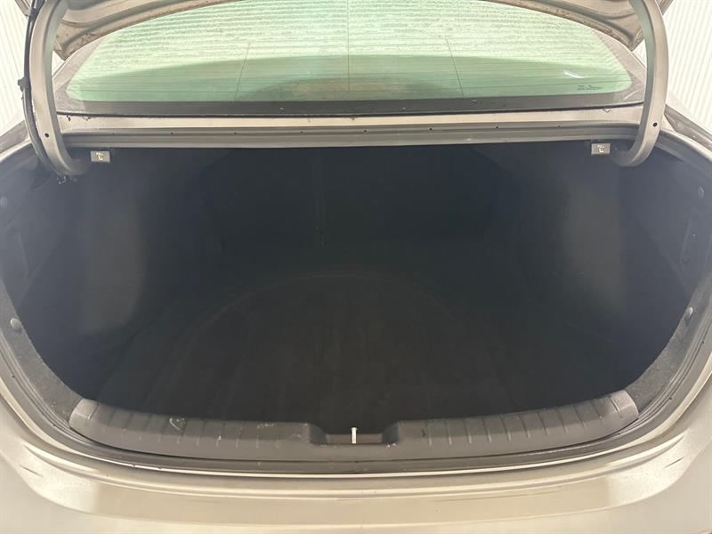 2021 Kia Forte - Image 16