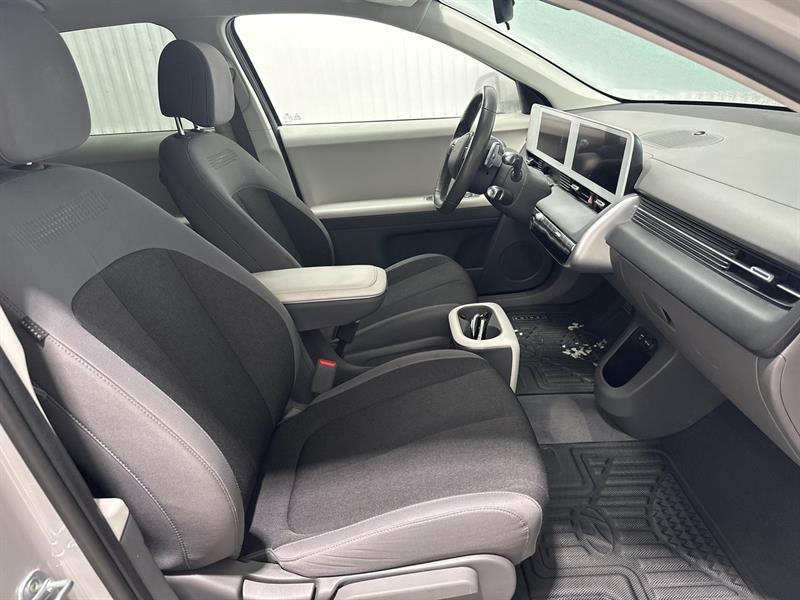 2022 Hyundai Ioniq - Image 18