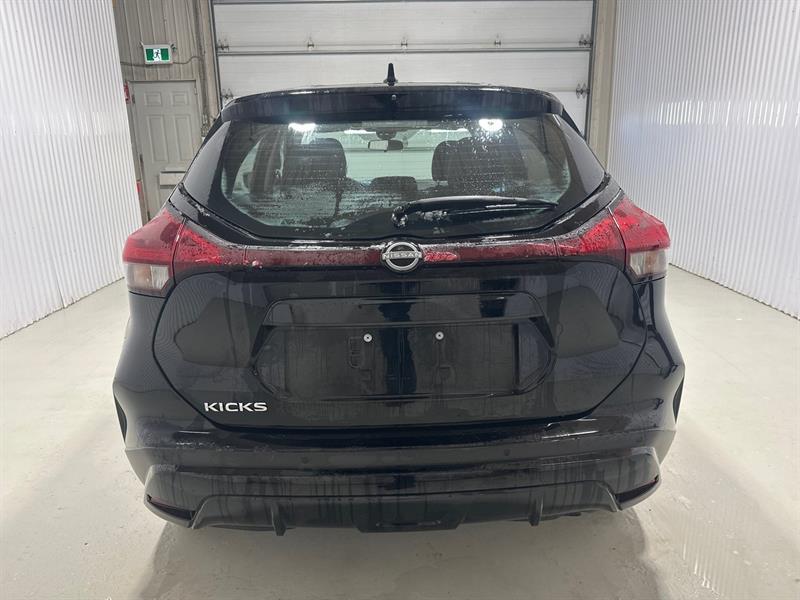 2022 Nissan Kicks - Image 8
