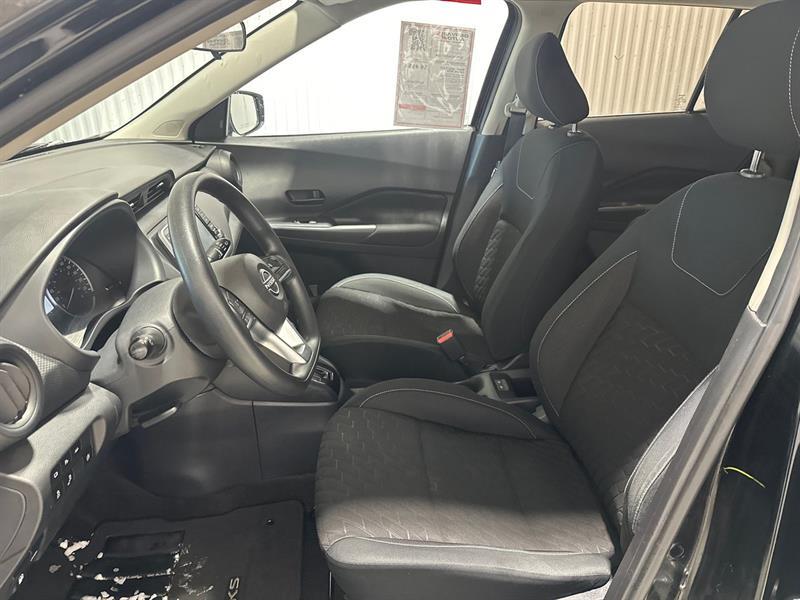 2022 Nissan Kicks - Image 11