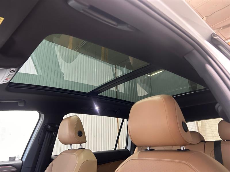 2022 Volkswagen Tiguan - Image 15