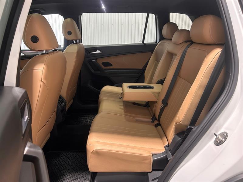 2022 Volkswagen Tiguan - Image 17
