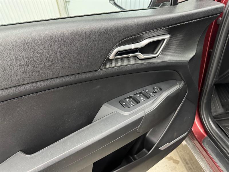 2023 Kia Sportage - Image 13