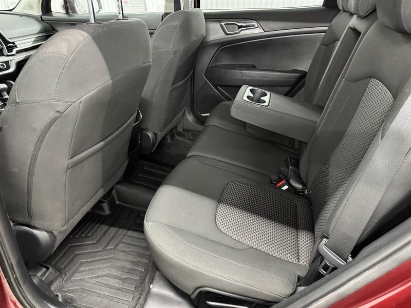 2023 Kia Sportage - Image 14