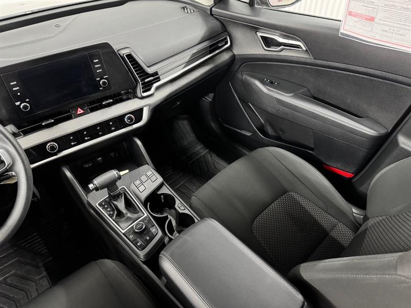 2023 Kia Sportage - Image 17