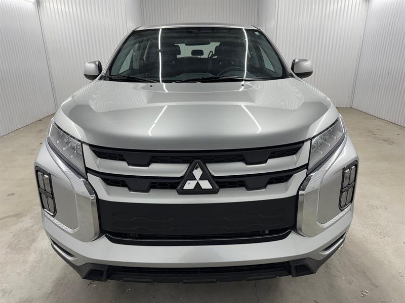 2025 Mitsubishi RVR - Image 2