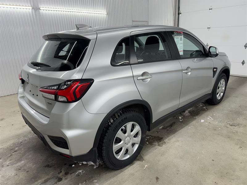 2025 Mitsubishi RVR - Image 7