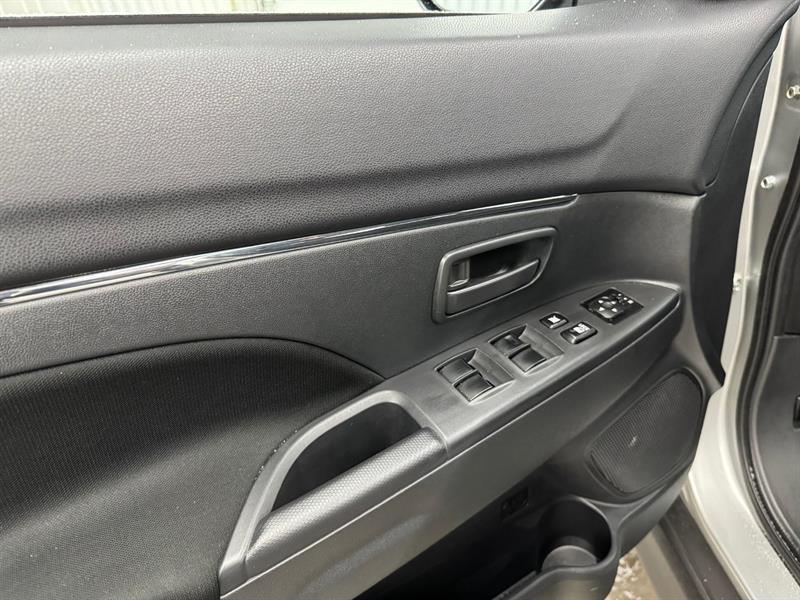 2025 Mitsubishi RVR - Image 19