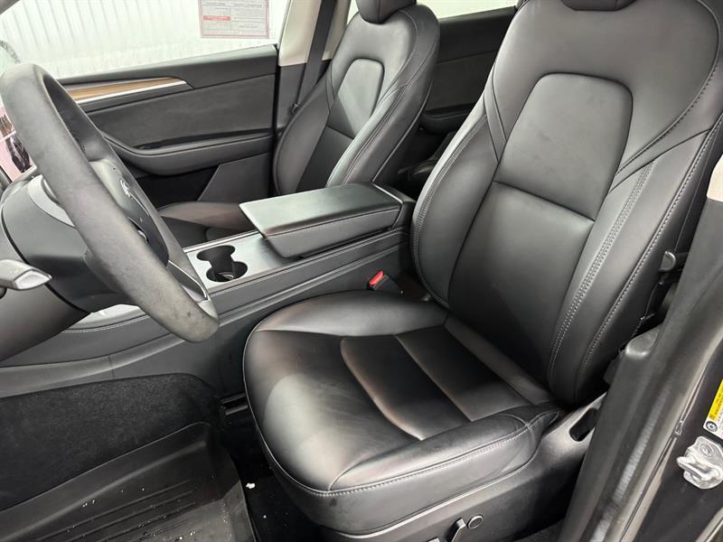 2023 Tesla Model Y - Image 11