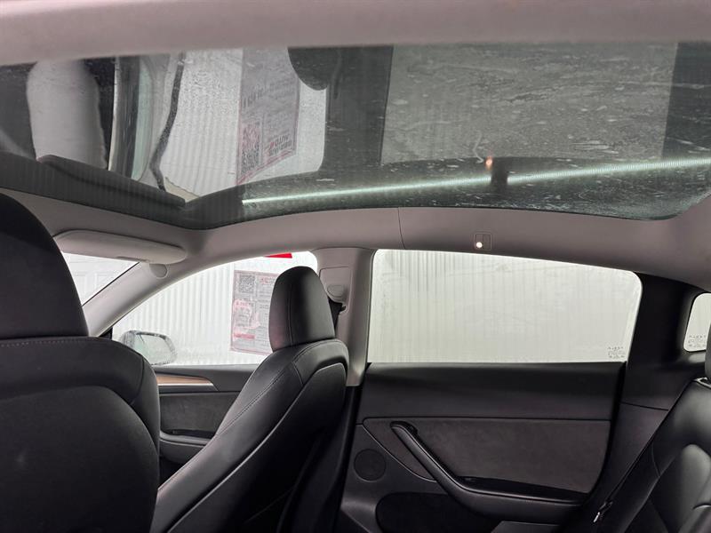 2023 Tesla Model Y - Image 17