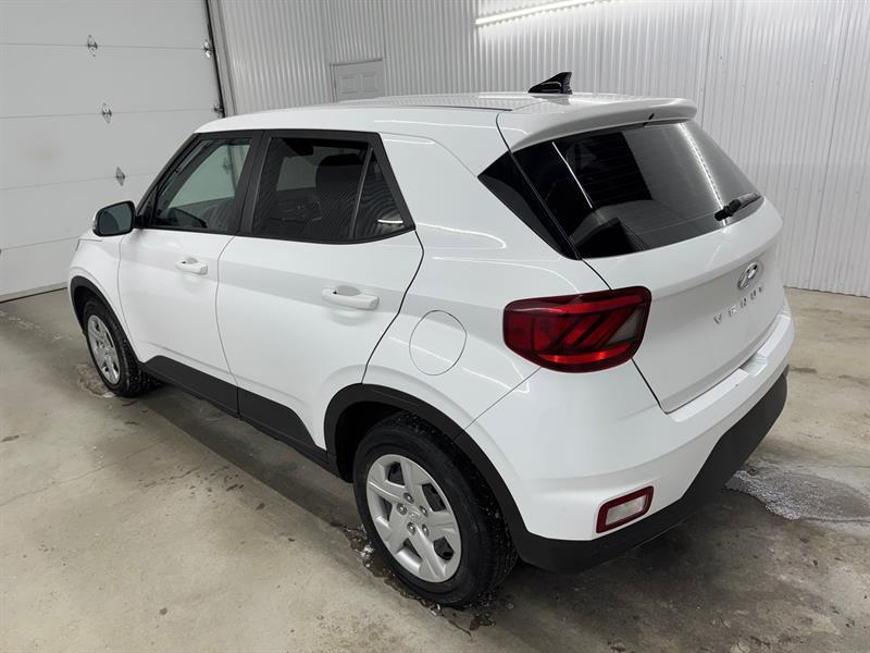 2021 Hyundai Venue - Image 4