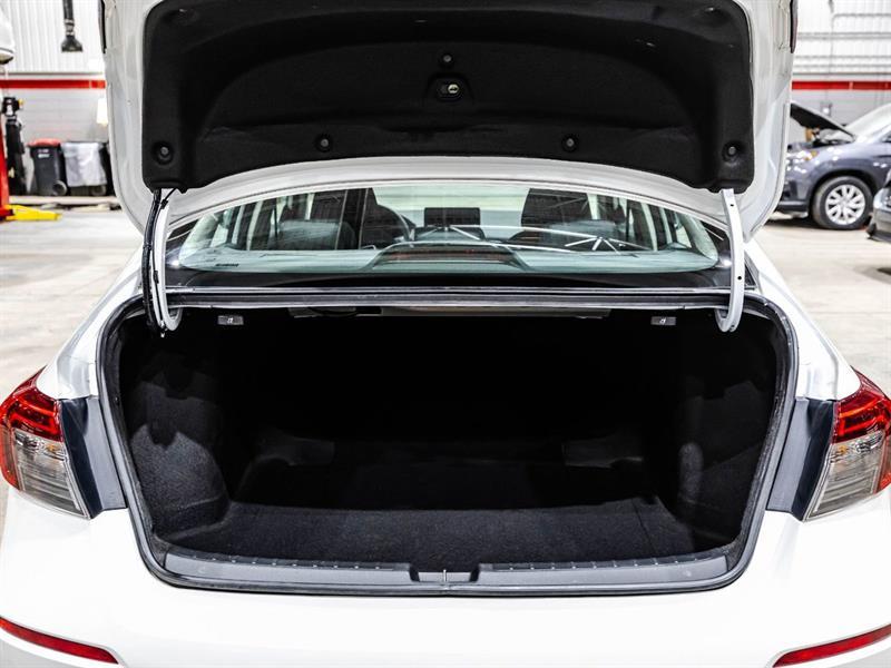 2023 Honda Civic - Image 15