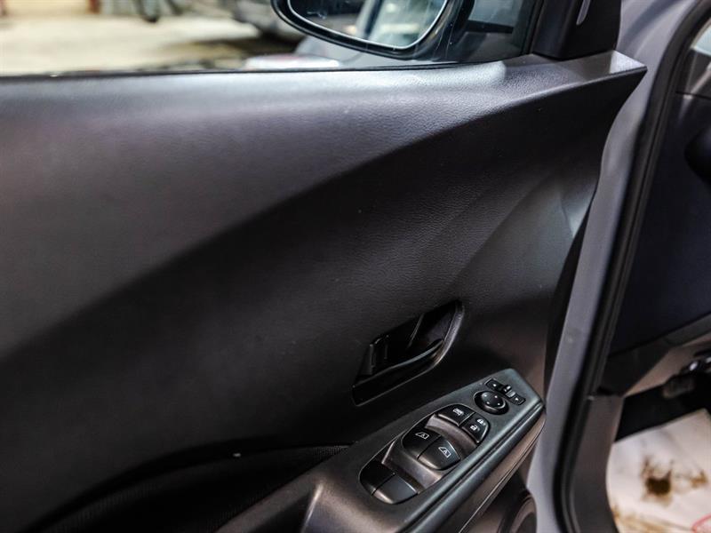 2021 Nissan Kicks - Image 11