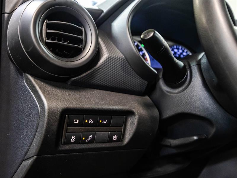 2021 Nissan Kicks - Image 20