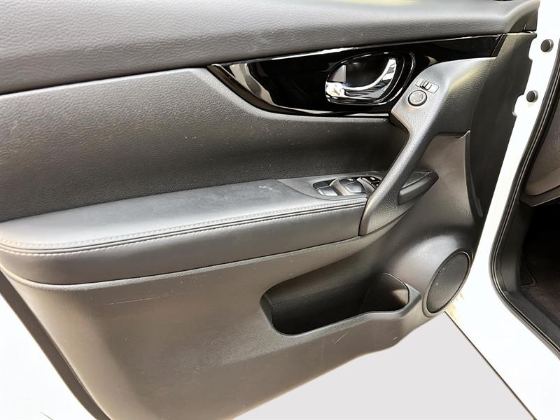 nissan Qashqai 2022 - 24