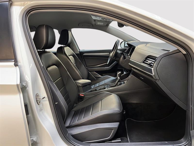volkswagen Jetta 2023 - 8