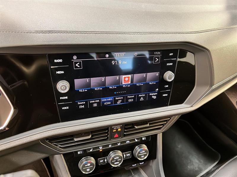volkswagen Jetta 2023 - 15