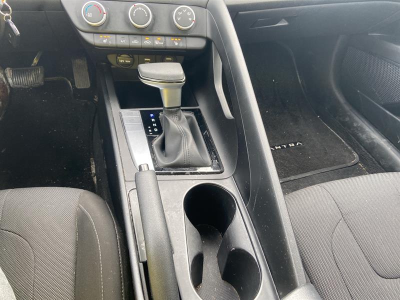 hyundai Elantra 2023 - 12