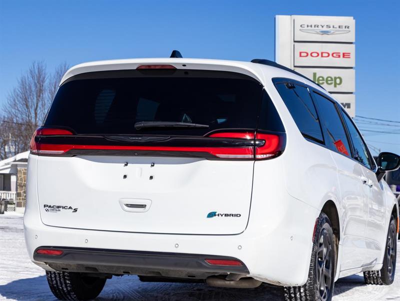 chrysler Pacifica 2024 - 9
